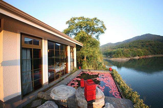 <绍兴2天>绍兴中翔•湖景温泉 天烛仙境 柯岩鉴湖鲁镇