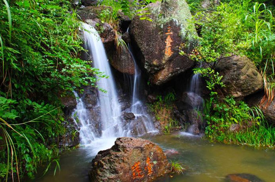 <临安jrs西甲直播_极速体育欧洲杯_360极速体育直播2天>大明山 青山湖水上森林 琴湖飞瀑
